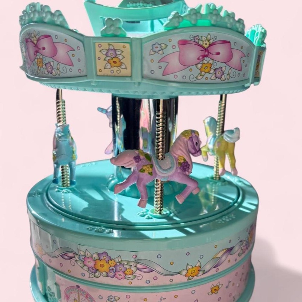 Vintage 1999 Moose Mountain Toymakers Carousel Musical Jewelry Box Drawers Teal